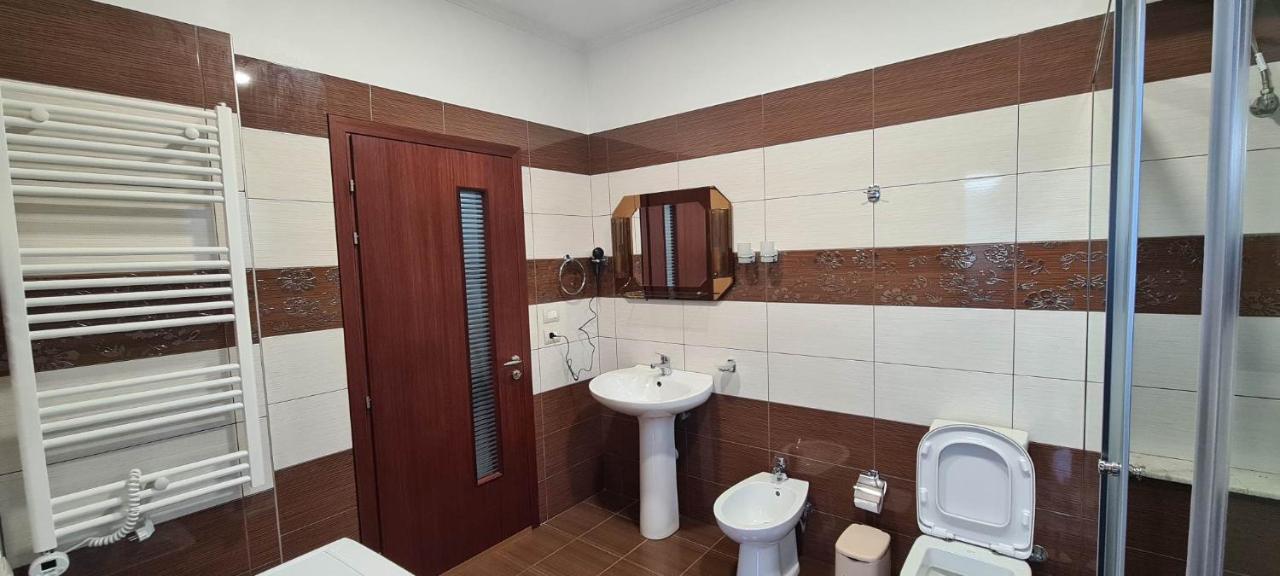 The Luxe Apartments Gjirokastra Kültér fotó