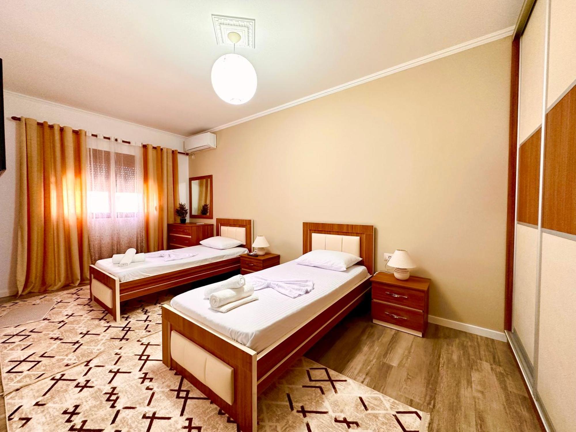 The Luxe Apartments Gjirokastra Kültér fotó